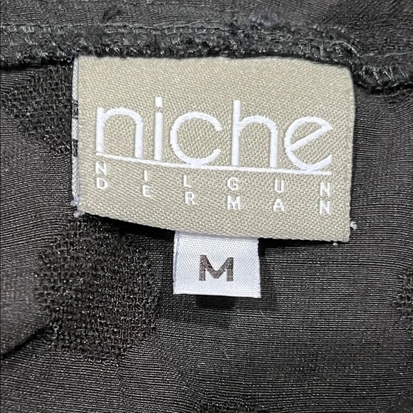 Niche Black Textured TUNIC DRESS, COWL NECK, TUCK HEMLINE, MADE IN USA, SIZE M - Picture 3 of 14